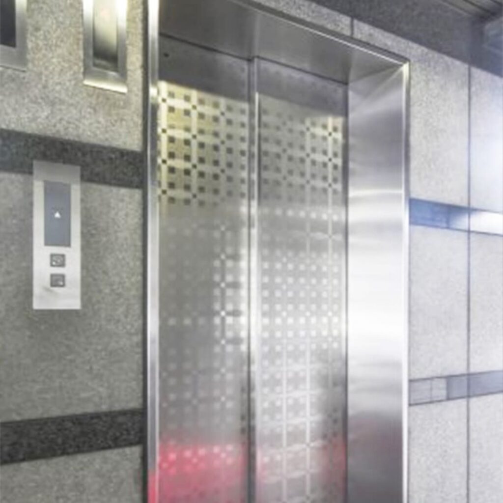 ミサワホームズ東大井のエレベーター
